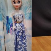 MUÑECA FROZEN ADVENTURE