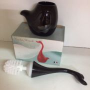 CEPILLO LAVADOR DE BAÑO CISNE COLOR NEGRO