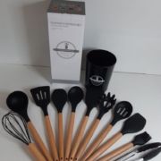 JUEGO DE UTENSILIOS DE COCINA ANTIADHERENTES (NEGRO)